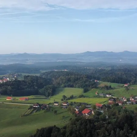 Sunny Karla Apartment *